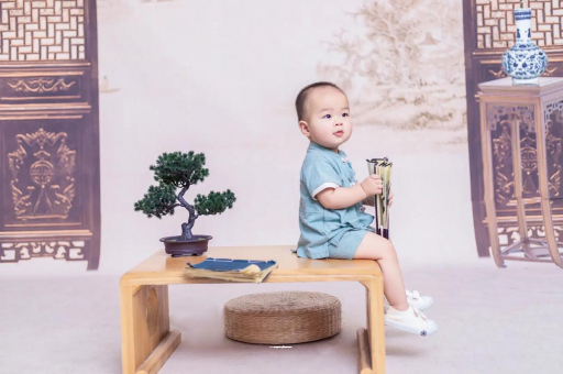 齐齐哈尔宝宝几个月会认人